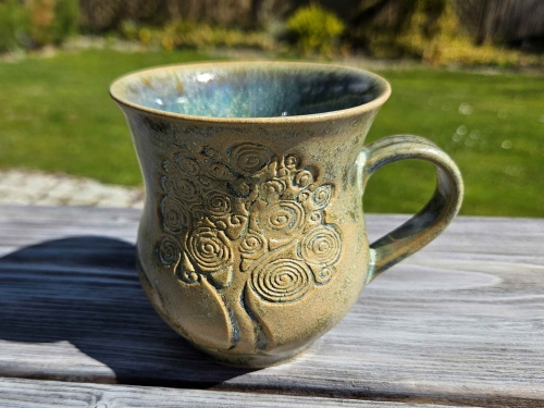 kubek-ceramiczny-basniowe-drzewo-rekodzielo-bez-fiolet-blekit-2.jpg