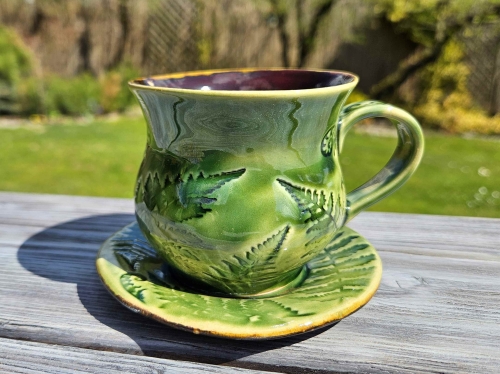 filizanka-ceramiczna-cisza-lasu-rekodzielo-zielen.jpg