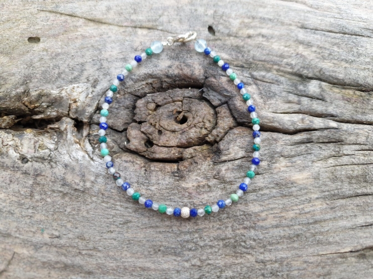 bransoletka-z-lapisem-lazuli-labradorytem-chryzokola-i-akwamarynem-rekodzielo-kamienie-naturalne-srebro-handmade.jpg