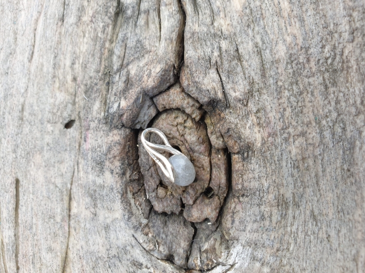 zawieszka-naturalna-delikatnosc-labradoryt-srebro-rekodzielo-kamienie-naturalne-3.jpg