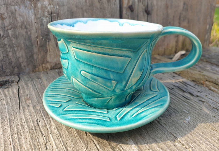 filizanka-kubek-z-podstawka-podwodne-cuda-rekodzielo-220ml-turkus-ceramika-artystyczna-handmade.jpg