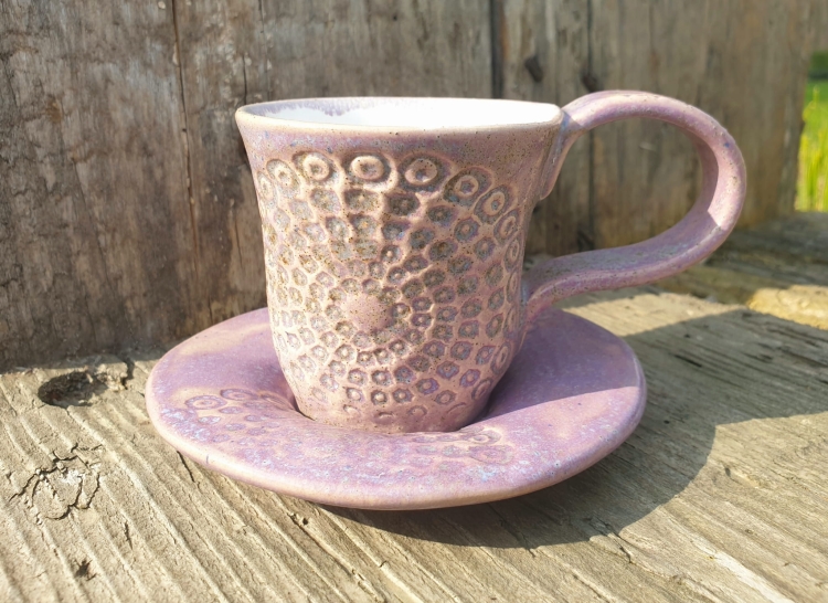 kubek-z-podstawka-lawendowa-rozkosz-espresso-rekodzielo-100ml-fiolet-mandala-ceramika-artystyczna-handmade.jpg