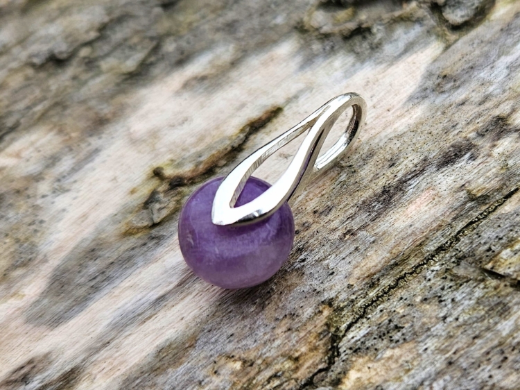 zawieszka-naturalna-delikatnosc-ametyst-srebro-rekodzielo-bizuteria-kamienie-naturalne-handmade-2.jpg