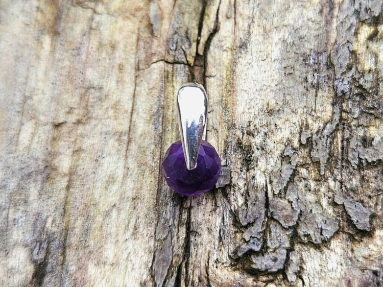 zawieszka-naturalna-delikatnosc-ametyst-srebro-925-rekodzielo-bizuteria-kamienie-naturalne-handmade.jpg
