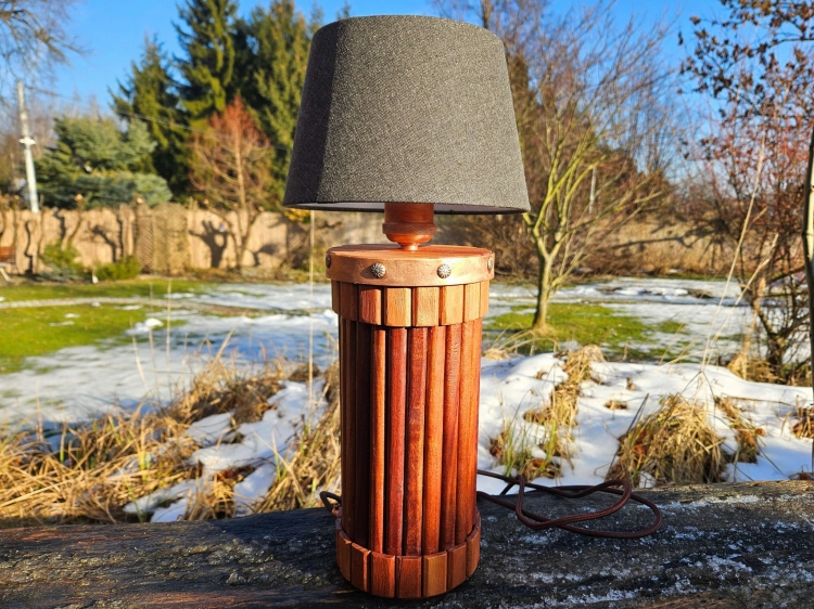 lampa-miedziana-fantazja-drewno-eukaliptus-miedz-rekodzielo-drewniana-lampa-handmade.jpg