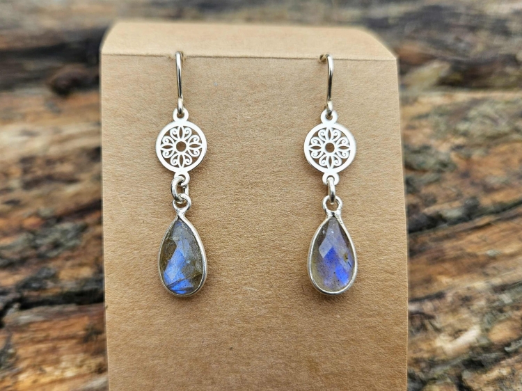 kolczyki-labradorytowa-symfonia-labradoryt-srebro-rekodzielo-bizuteria-handmade.jpg