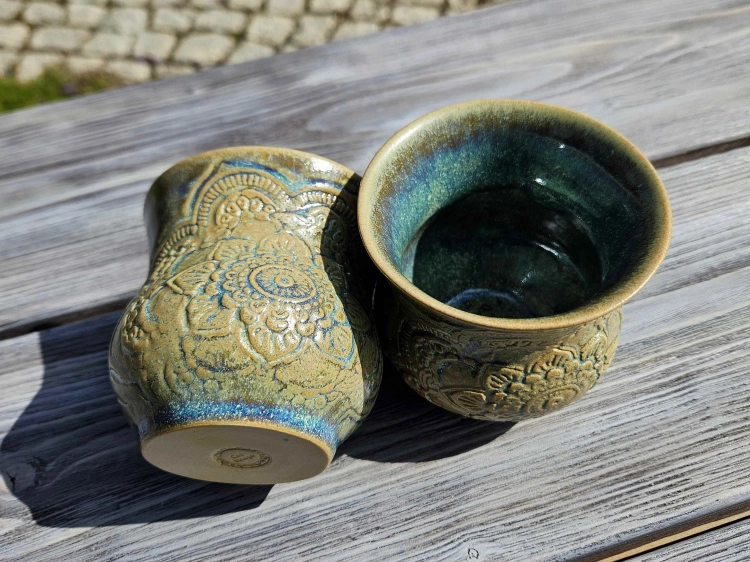 czarka-ceramiczna-basniowa-mandala-rekodzielo-bez-fiolet-blekit-3.jpg
