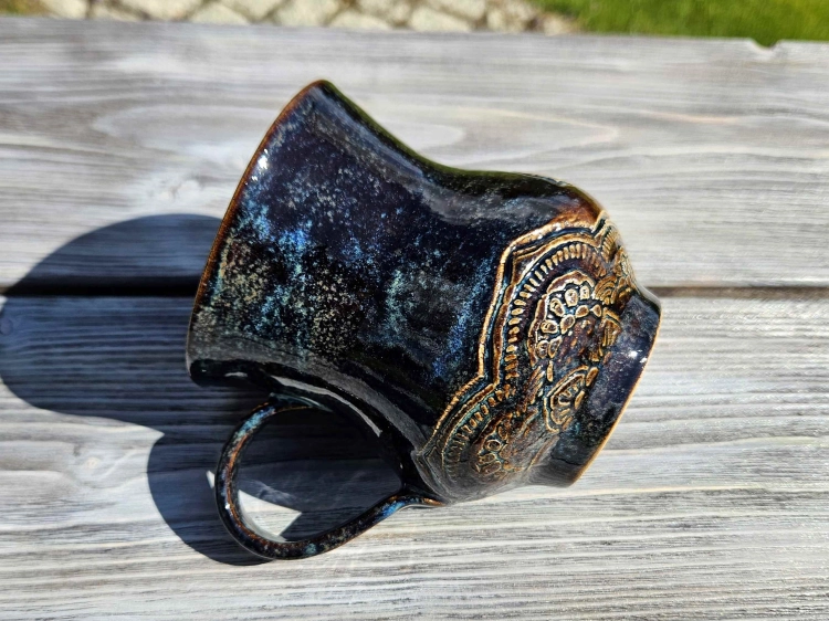 kubek-ceramiczny-magia-nocy-rekodzielo-braz-blekit-3.jpg