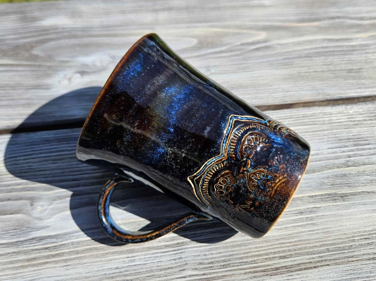 kubek-ceramiczny-nocna-magia-rekodzielo-braz-blekit-3.jpg