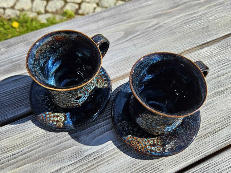 filizanka-ceramiczna-nocny-urok-rekodzielo-braz-blekit-2.jpg