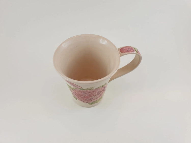 kubek-ogrod-rozany-rekodzielo-450ml-roz-czerwien-ceramika-artystyczna-handmade-3.jpg