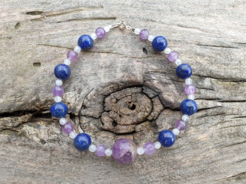 bransoletka-z-ametystem-kamieniem-ksiezycowym-i-lapisem-lazuli-rekodzielo-kamienie-naturalne-srebro-handmade.jpg