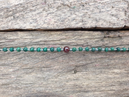 bransoletka-z-malachitem-i-granatem-rekodzielo-kamienie-naturalne-srebro-handmade-2.jpg