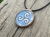 malowniczy-naszyjnik-triskelion-obraz-zywica-epoksydowa-drewno-orzech-rekodzielo-drewniana-bizuteria-handmade-3.jpg