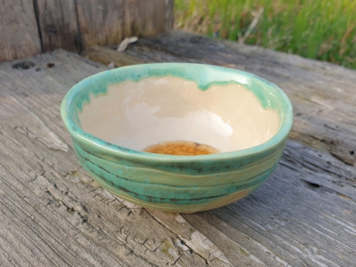 czarka-do-herbaty-plynne-szczescie-rekodzielo-150ml-turkus-bursztyn-ceramiczna-czarka-artystyczna-handmade.jpg