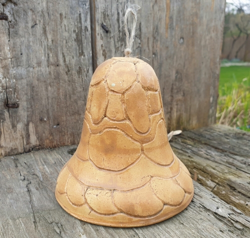 dzwonek-sekrety-pustyni-rekodzielo-bez-miodowy-ceramika-artystyczna-handmade.jpg