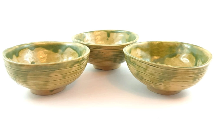 czarka-gaj-oliwny-rekodzielo-125ml-zielen-ceramiczna-czarka-artystyczna-handmade-2.jpg