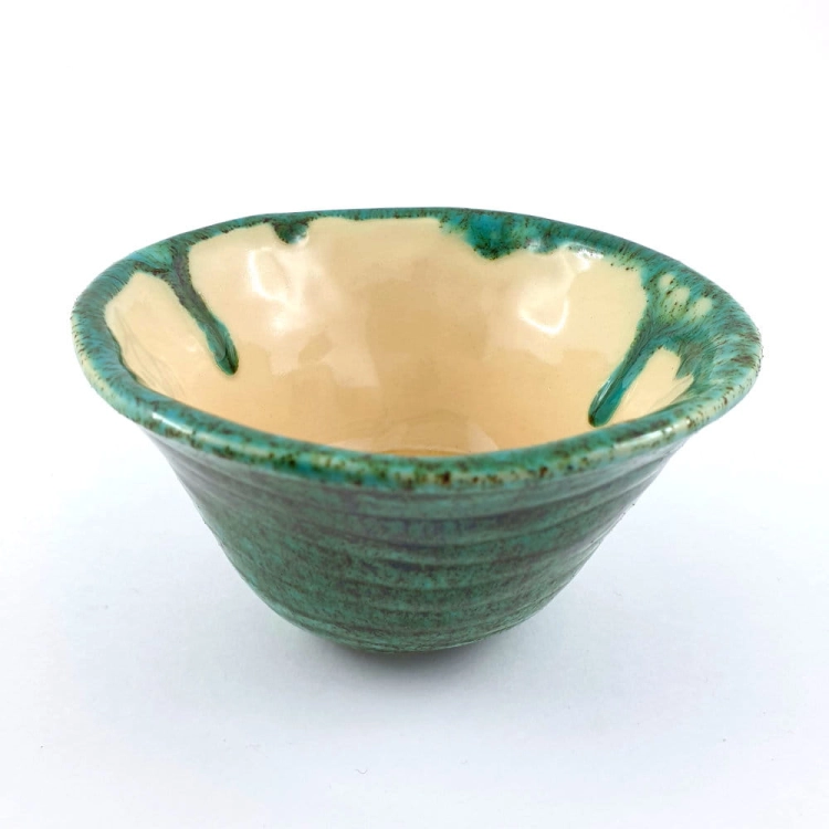 czarka-kraina-miodem-plynaca-rekodzielo-100ml-zielen-niebieski-bursztyn-czarka-ceramiczna-artystyczna-handmade-5.jpg