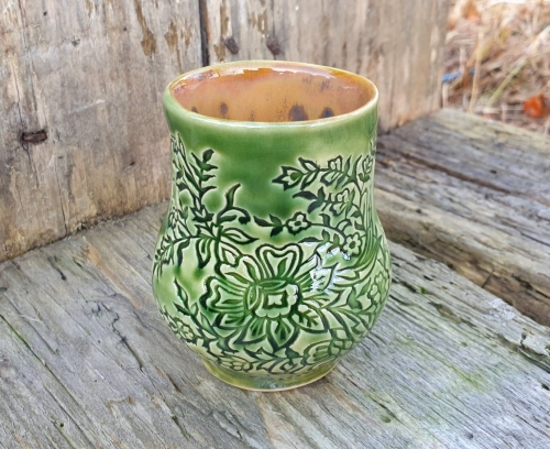 matero-radosna-wiosna-rekodzielo-300ml-zielen-ceramika-artystyczna-handmade-yerba-mate.jpg