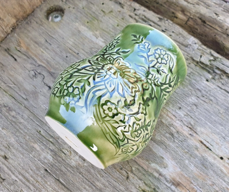matero-radosna-wiosna-rekodzielo-300ml-zielen-ceramika-artystyczna-handmade-yerba-mate-3.jpg