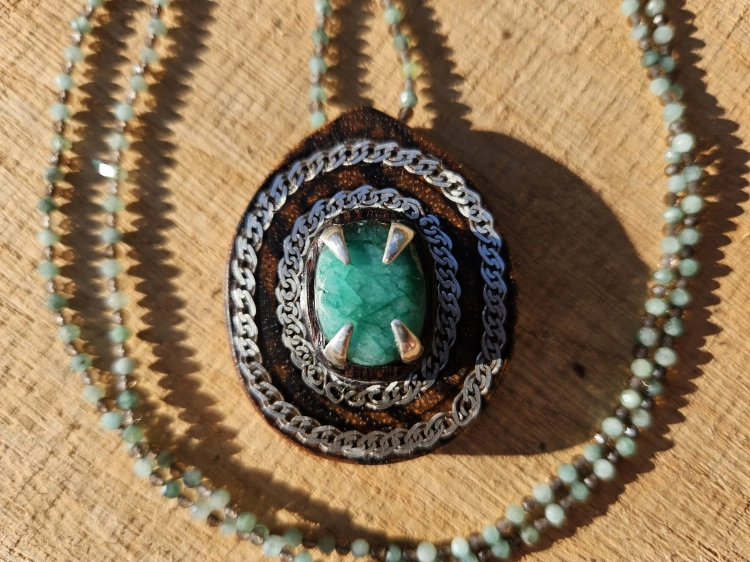 zawieszka-naszyjnik-antyczny-szmaragd-kwarc-dymny-drewno-zebrano-srebro-925-rekodzielo-drewniana-bizuteria-handmade-4.jpg
