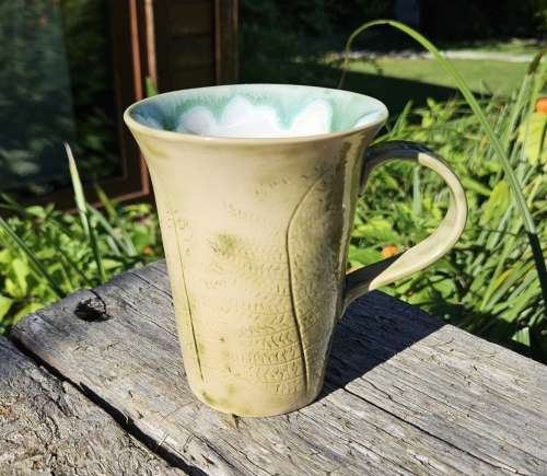kubek-delikatnosc-paproci-rekodzielo-450ml-zielen-paproc-ceramika-artystyczna-handmade.jpg