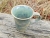kubek-basniowe-drewno-rekodzielo-300ml-blekit-bez-fiolet-ceramika-artystyczna-handmade-glina-2.jpg