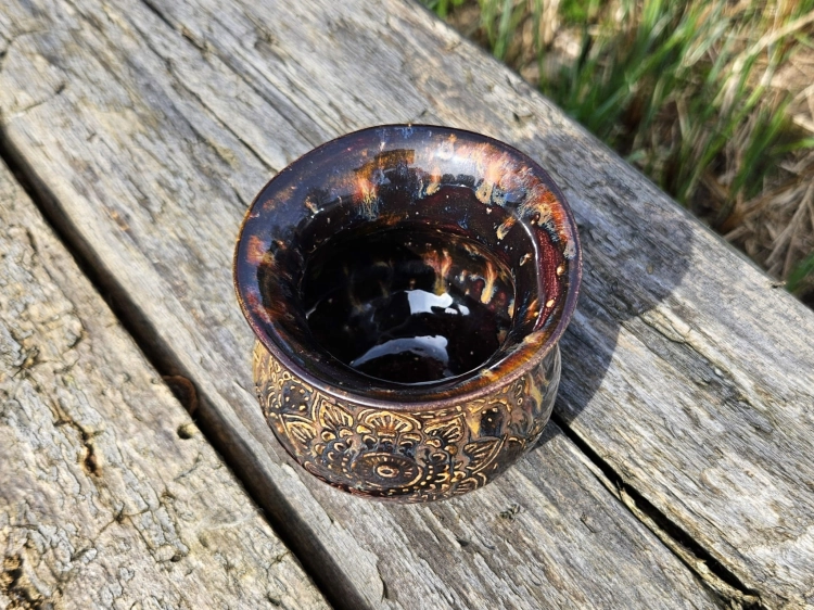 matero-karmel-i-czekolada-rekodzielo-300ml-zloty-braz-mandala-ceramika-artystyczna-handmade-yerba-mate-2.jpg