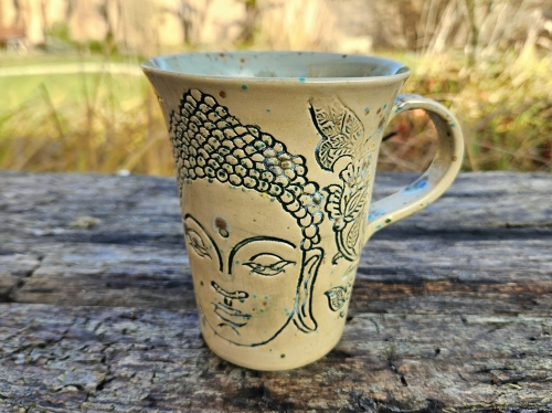 kubek-budda-w-bajkowym-ogrodzie-rekodzielo-400ml-blekit-bez-braz-ceramika-artystyczna-handmade.jpg