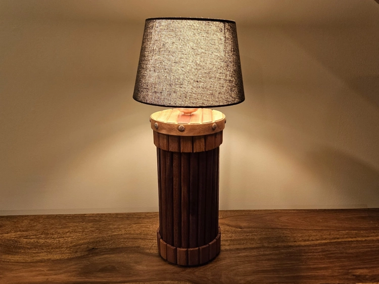 lampa-miedziana-fantazja-drewno-eukaliptus-miedz-rekodzielo-drewniana-lampa-handmade-2.jpg