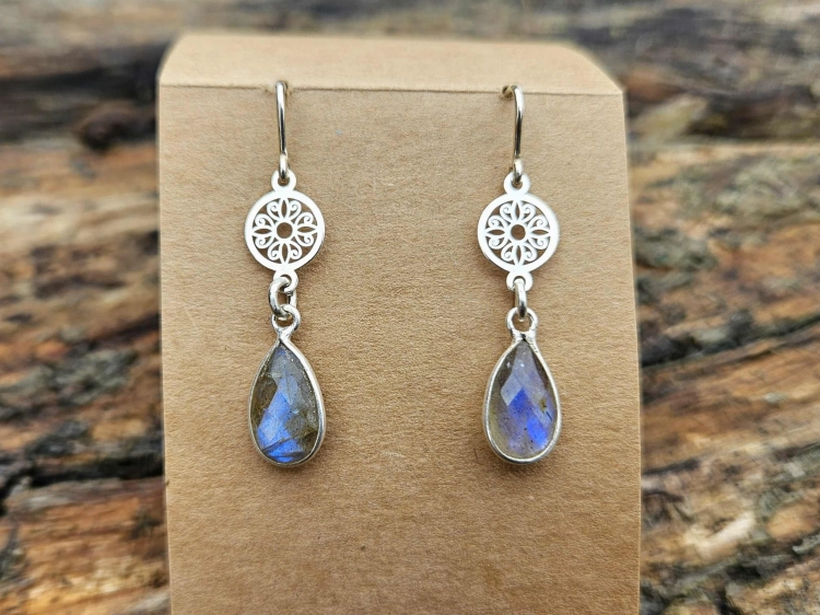 kolczyki-labradorytowa-symfonia-labradoryt-srebro-rekodzielo-bizuteria-handmade.jpg