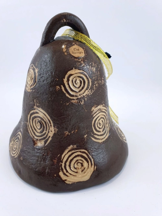 dzwonek-sekretny-slimak-rekodzielo-braz-ceramiczny-dzwonek-artystyczny-handmade-3.jpg