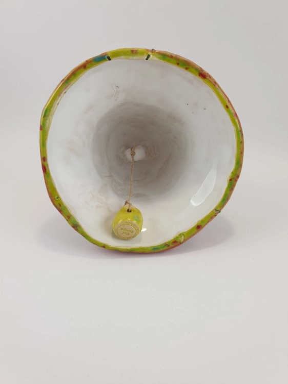 radosny-dzwonek-rekodzielo-teczowy-ceramiczny-dzwonek-artystyczny-handmade-4.jpg