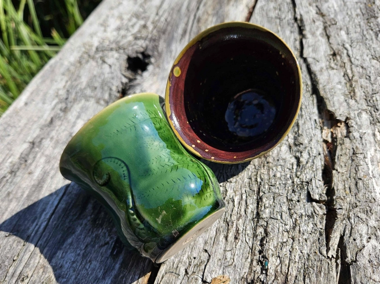czarka-ceramiczna-glebia-paproci-rekodzielo-zielona-3.jpg
