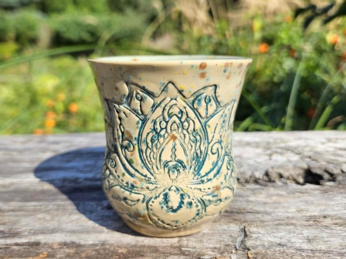 czarka-ceramiczna-bajkowy-lotos-rekodzielo-bez-niebieski.jpg