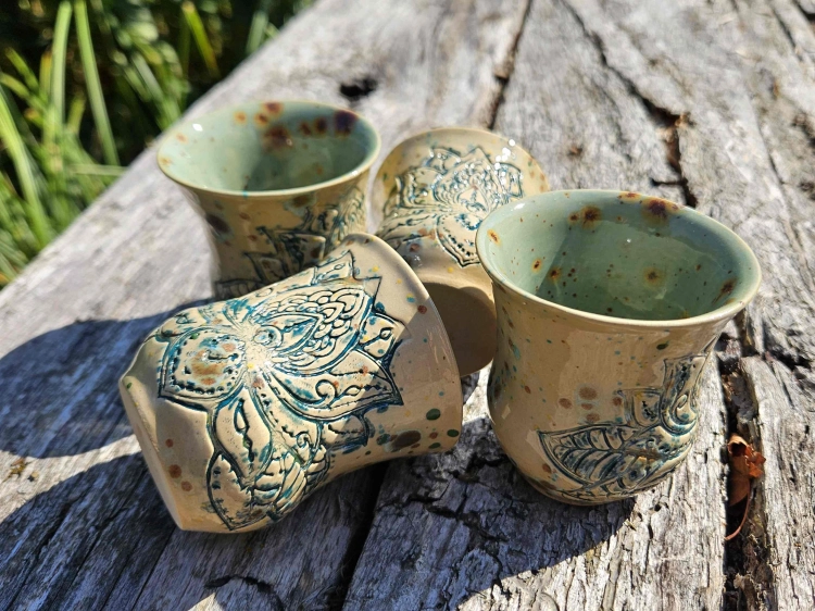 czarka-ceramiczna-bajkowy-lotos-rekodzielo-bez-niebieski-3.jpg