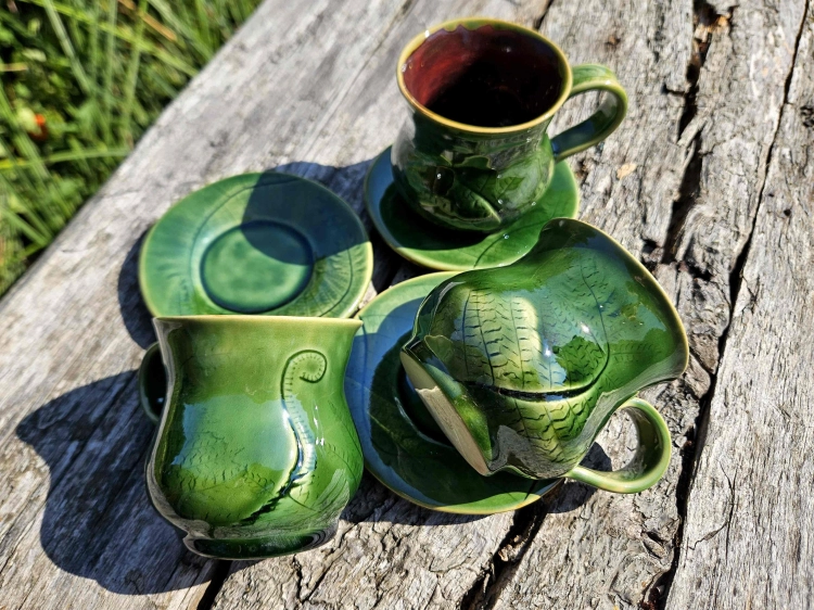 filizanka-ceramiczna-glebia-paproci-rekodzielo-zielona-3.jpg