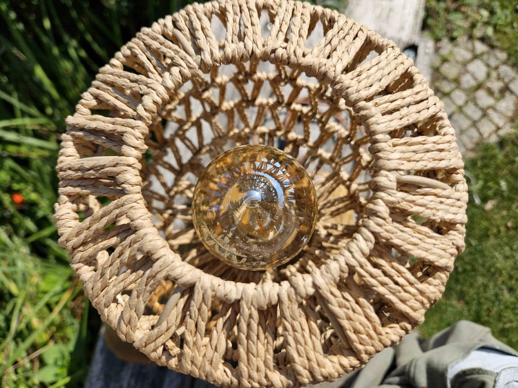 lampa-drewniana-surowe-piekno-drewno-orzech-rekodzielo-6.jpg