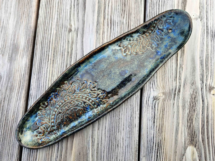 podstawka-pod-kadziedelko-ceramiczna-magia-kosmosu-rekodzielo-granat-blekit.jpg