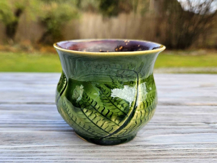 czarka-ceramiczna-gleboka-paproc-rekodzielo-zielen.jpg