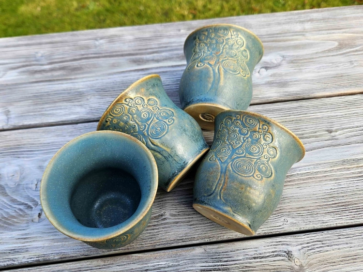 czarka-ceramiczna-kosmiczne-drzewo-rekodzielo-niebieski-4.jpg