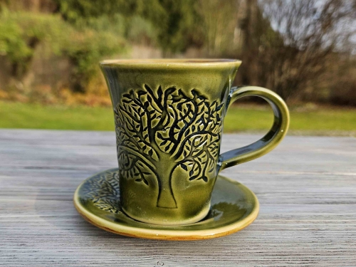 filizanka-ceramiczna-magiczne-drzewko-rekodzielo-zielen.jpg