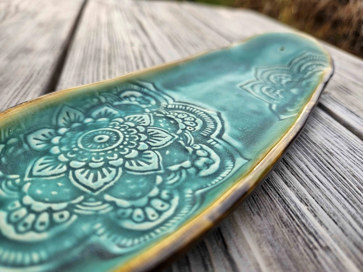podstawka-pod-kadzidelko-ceramiczna-orientalna-mandala-rekodzielo-turkus-3.jpg