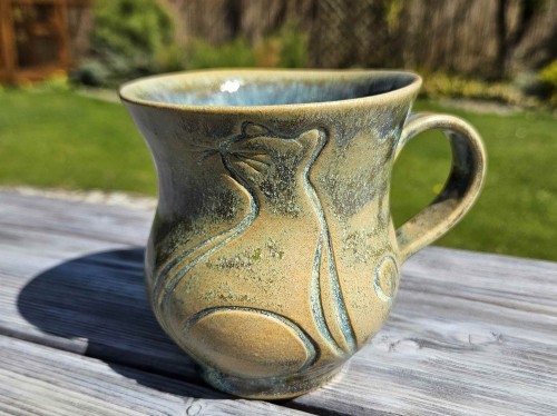 kubek-ceramiczny-kot-z-basni-rekodzielo-bez-fiolet-blekit.jpg