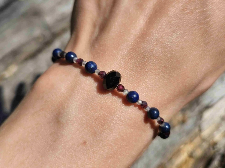 bransoletka-odwagi-onyks-lapis-lazuli-granat-labradoryt-srebro-925-rekodzielo-na-zamowienie-3.jpg