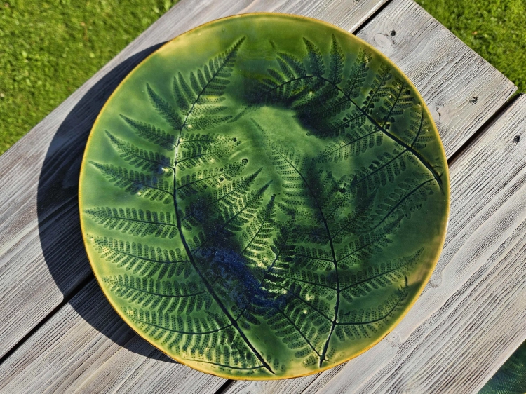 patera-ceramiczna-glebia-paproci-rekodzielo-zielen.jpg