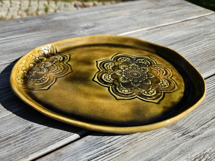 talerzyk-ceramiczny-jesienna-mandala-rekodzielo-zielen-2.jpg
