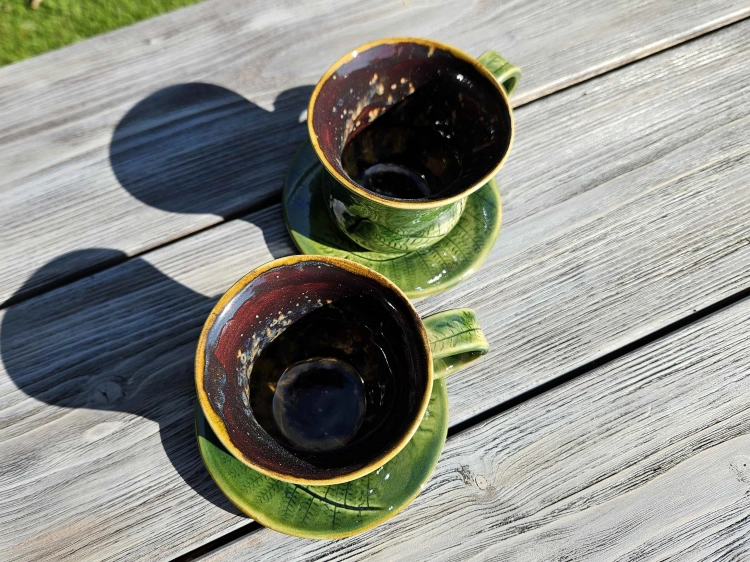 filizanka-ceramiczna-glebia-paproci-rekodzielo-zielen-2.jpg