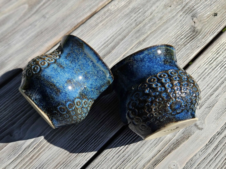 czarka-ceramiczna-nocna-mandala-rekodzielo-granat-blekit-3.jpg