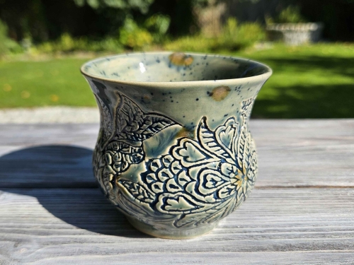 czarka-ceramiczna-ogrod-spokoju-rekodzielo-niebieski.jpg
